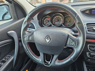 Renault Megane foto 12