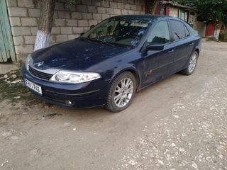 Renault Laguna foto 2