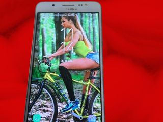 Samsung J5 duos 950 lei