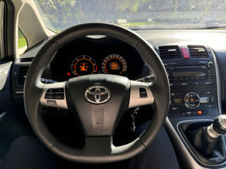 Toyota Auris foto 6