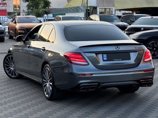 Mercedes E-Class foto 3