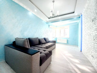 Apartament cu 2 camere, 70 m², Buiucani, Chișinău foto 2