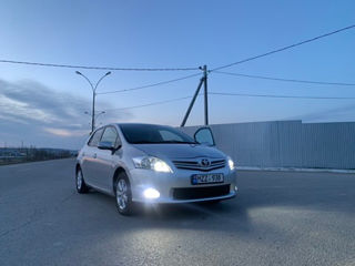 Toyota Auris foto 2