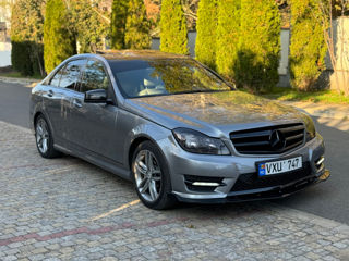 Mercedes C-Class foto 3