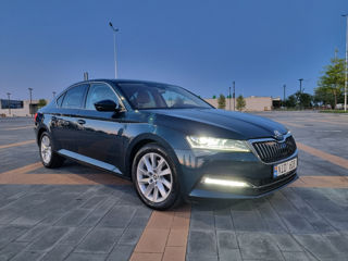 Skoda Superb foto 3