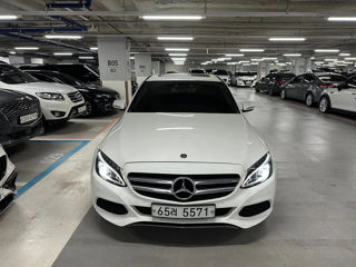 Mercedes C-Class foto 1