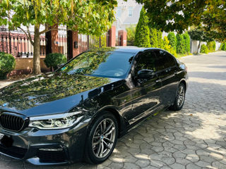 BMW 5 Series foto 2