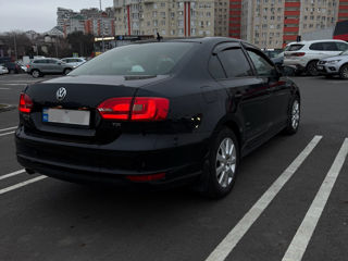 Volkswagen Jetta foto 6