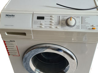 Бельцы - Miele W377 стиральная машина на 5-6 кг из Германии foto 1
