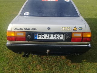 Audi 100 foto 8