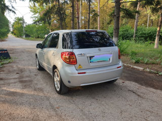 Suzuki SX4 foto 3