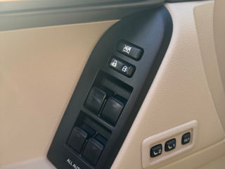 Toyota Land Cruiser Prado фото 4