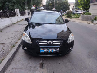 KIA Ceed foto 2