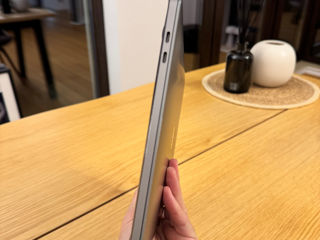 MacBook Pro 13, Touch Bar, 2,4GHz, 8GB, 512GB, A1989, Cutie foto 8