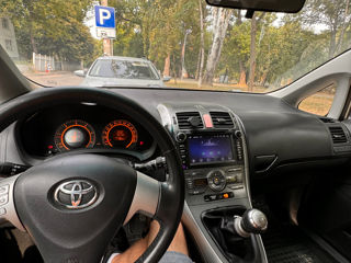 Toyota Auris foto 1