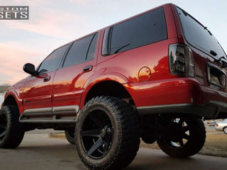 lincoln navigator(1998-2002),orce pesa.dezmembrez.motor.cutie.razdatca.electrica.salon e.t.c. foto 2