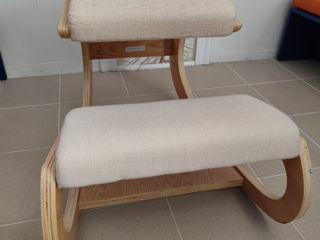 Scaun genunchi (balansoar) foto 2