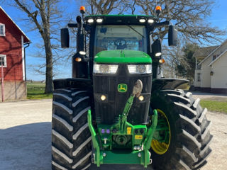 Tractor John Deere 7250R foto 2