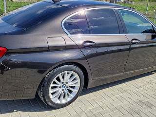 BMW 5 Series foto 8