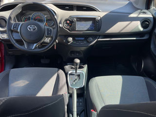 Toyota Yaris foto 6