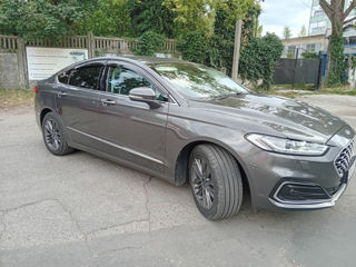 Ford Mondeo foto 1