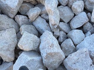 Доставка самосвалами - песок, щебень, галька, бут, пгс, мелуза, цемент , доски. foto 1