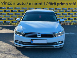 Volkswagen Passat foto 4