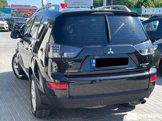 Mitsubishi Outlander foto 4