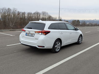 Toyota Auris foto 6