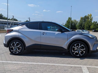 Toyota C-HR foto 4