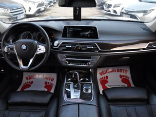 BMW 7 Series foto 7