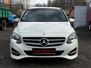 Mercedes B-Class foto 2