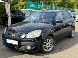 KIA Rio foto 1