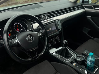 Volkswagen Passat foto 6