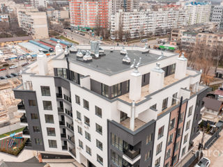 Apartament cu 3 camere, 72 m², Poșta Veche, Chișinău foto 2