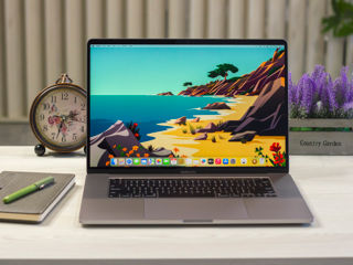 MacBook Pro 16 Retina 2021 (Core i7 9750H/16Gb DDR4/512Gb SSD/4Gb Radeon Pro 5300M/16")
