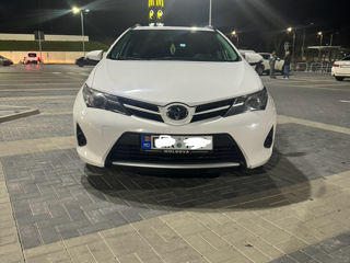 Toyota Auris foto 2