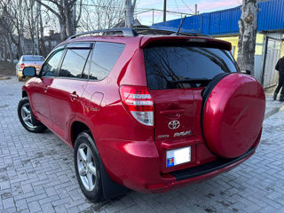 Toyota Rav 4 foto 4