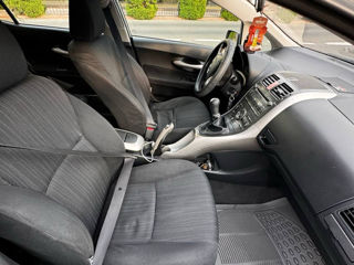 Toyota Auris foto 4