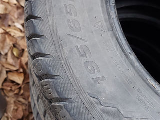 Vind 2 scaturi 195/65 r15 cu 600 lei ambele. foto 5