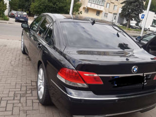 BMW 7 Series foto 3