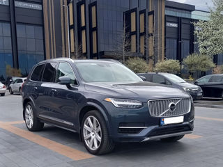 Volvo XC90 фото 1