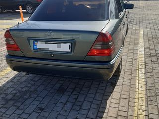 Mercedes C Class foto 4