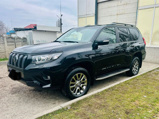 Toyota Land Cruiser Prado foto 3