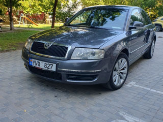 Skoda Superb foto 6