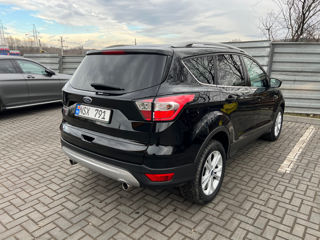 Ford Kuga foto 6