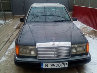 Mercedes Series (W124) foto 1