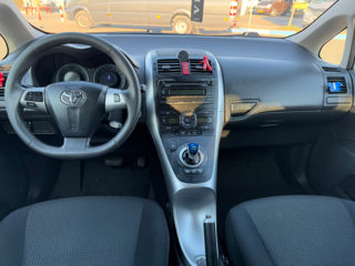 Toyota Auris foto 9