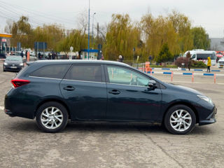 Toyota Auris foto 6