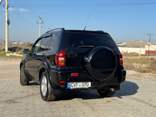 Toyota Rav 4 foto 3